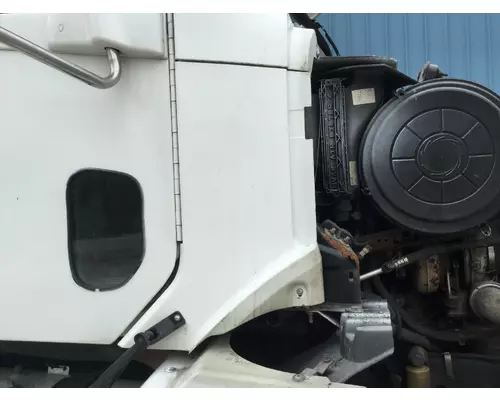 Freightliner COLUMBIA 120 Cowl