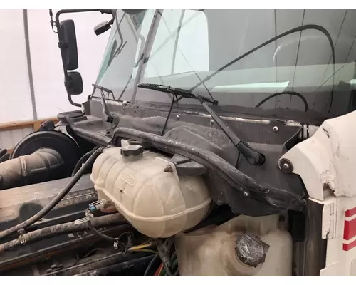 Freightliner COLUMBIA 120 Cowl