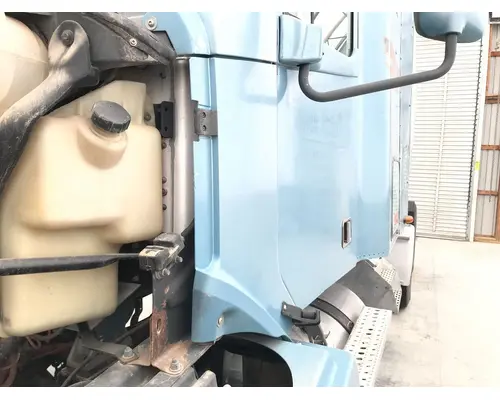 Freightliner COLUMBIA 120 Cowl