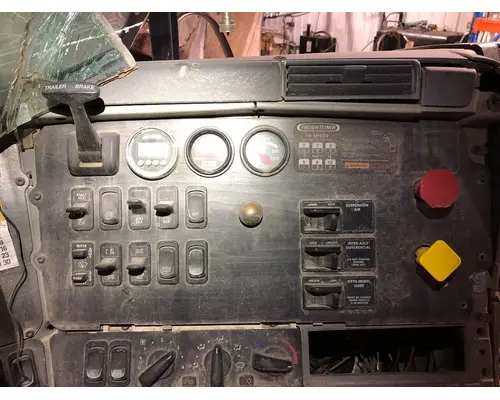 Freightliner COLUMBIA 120 Dash Assembly
