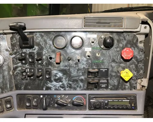 Freightliner COLUMBIA 120 Dash Assembly