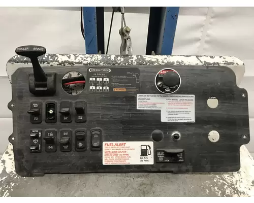 Freightliner COLUMBIA 120 Dash Assembly