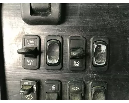 Freightliner COLUMBIA 120 Dash Assembly
