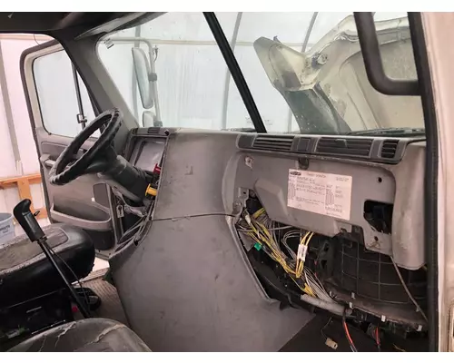 Freightliner COLUMBIA 120 Dash Assembly