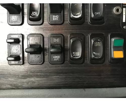 Freightliner COLUMBIA 120 Dash Assembly