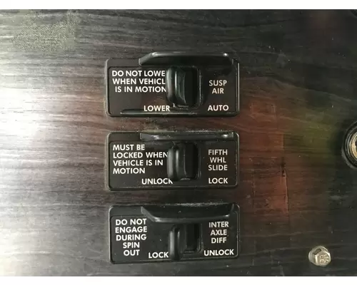 Freightliner COLUMBIA 120 Dash Assembly