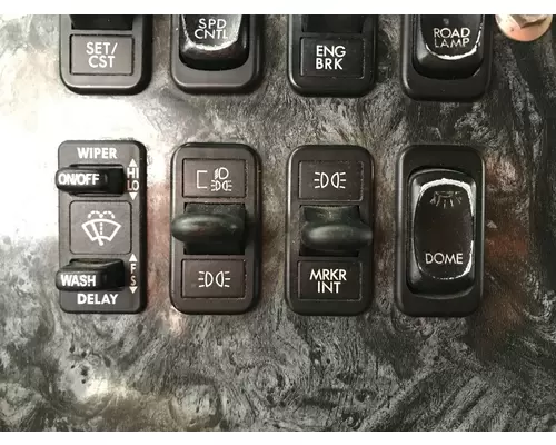 Freightliner COLUMBIA 120 Dash Assembly