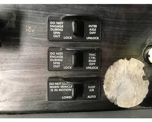 Freightliner COLUMBIA 120 Dash Assembly