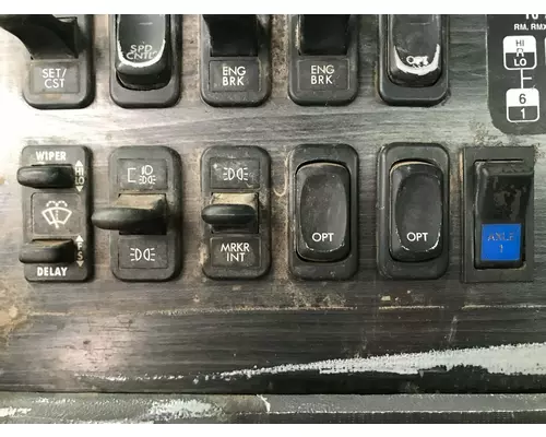 Freightliner COLUMBIA 120 Dash Assembly