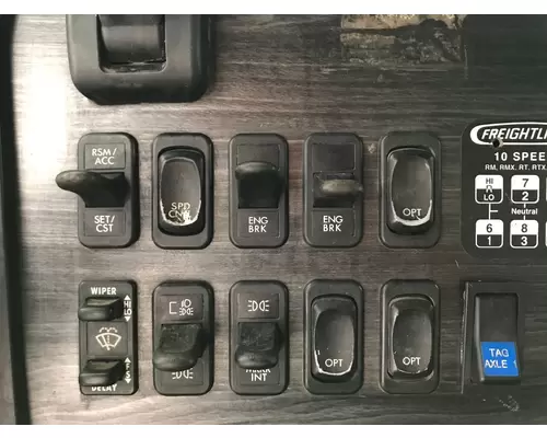 Freightliner COLUMBIA 120 Dash Assembly