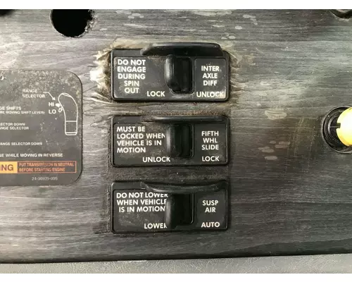 Freightliner COLUMBIA 120 Dash Assembly