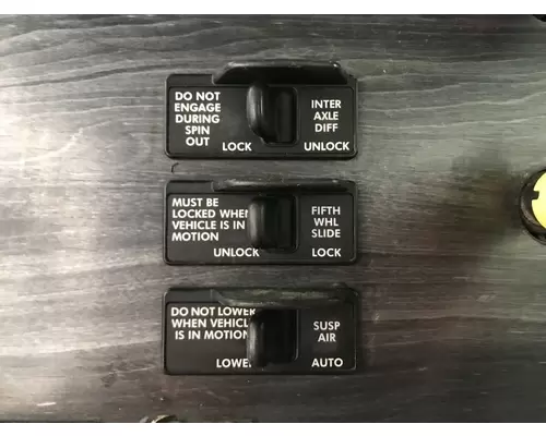 Freightliner COLUMBIA 120 Dash Assembly