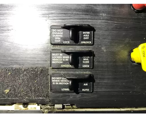 Freightliner COLUMBIA 120 Dash Assembly