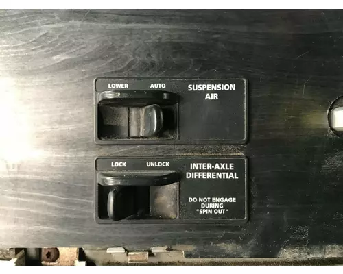 Freightliner COLUMBIA 120 Dash Assembly