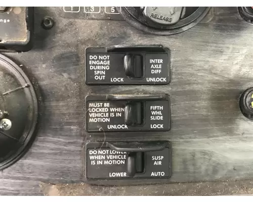 Freightliner COLUMBIA 120 Dash Assembly