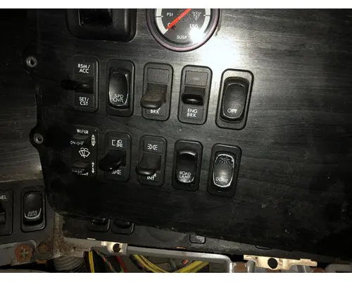 Freightliner COLUMBIA 120 Dash Assembly