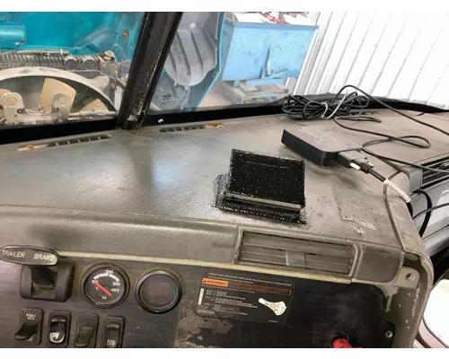 Freightliner COLUMBIA 120 Dash Assembly