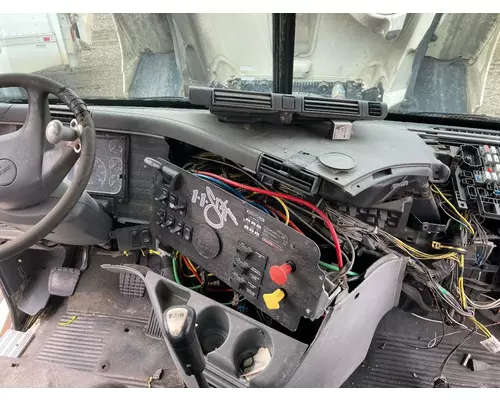 Freightliner COLUMBIA 120 Dash Assembly