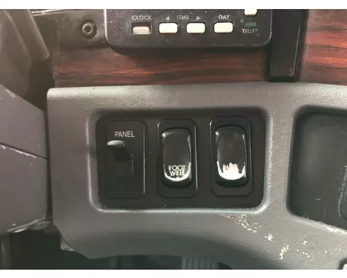 Freightliner COLUMBIA 120 Dash Panel