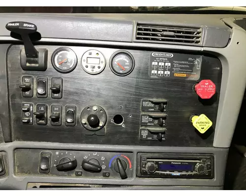 Freightliner COLUMBIA 120 Dash Panel