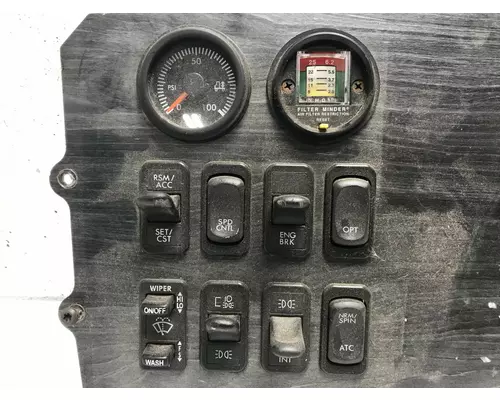 Freightliner COLUMBIA 120 Dash Panel