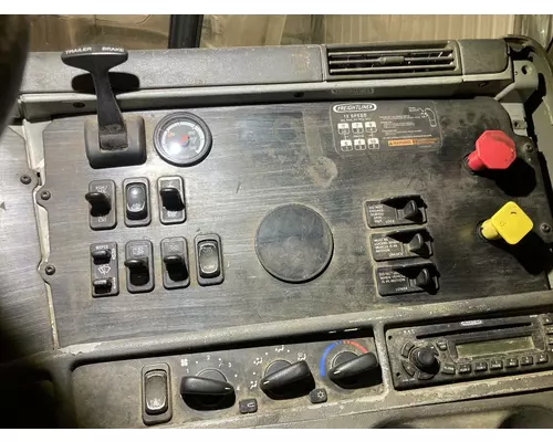 Freightliner COLUMBIA 120 Dash Panel