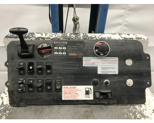 Freightliner COLUMBIA 120 Dash Panel