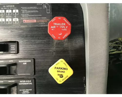 Freightliner COLUMBIA 120 Dash Panel