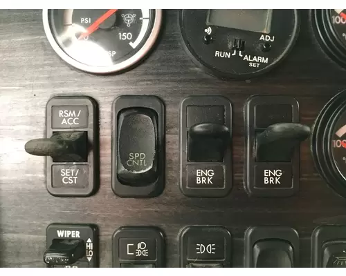 Freightliner COLUMBIA 120 Dash Panel