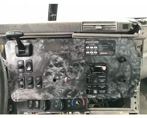 Freightliner COLUMBIA 120 Dash Panel