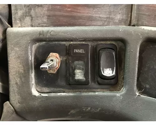 Freightliner COLUMBIA 120 Dash Panel