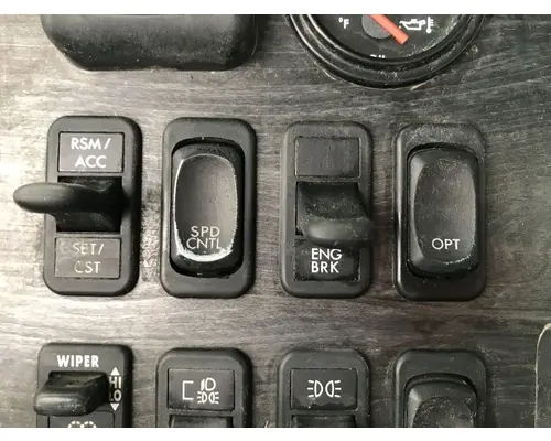 Freightliner COLUMBIA 120 Dash Panel