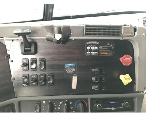 Freightliner COLUMBIA 120 Dash Panel