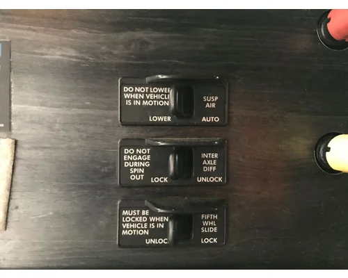 Freightliner COLUMBIA 120 Dash Panel