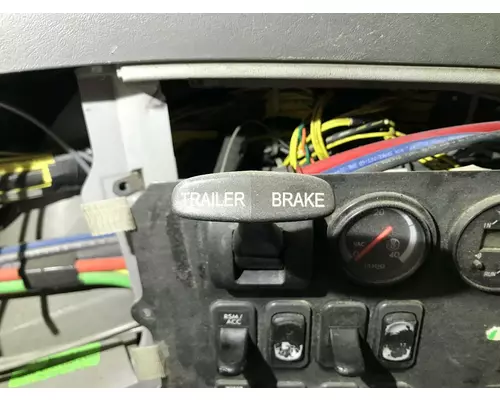 Freightliner COLUMBIA 120 Dash Panel