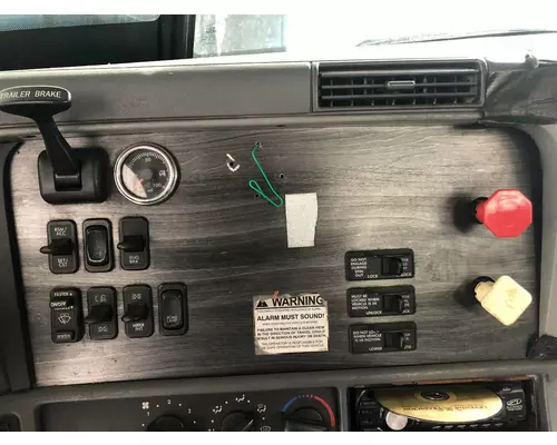 Freightliner COLUMBIA 120 Dash Panel