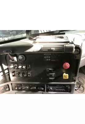 Freightliner COLUMBIA 120 Dash Panel