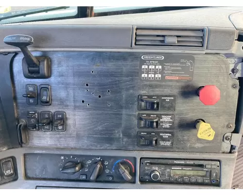 Freightliner COLUMBIA 120 Dash Panel