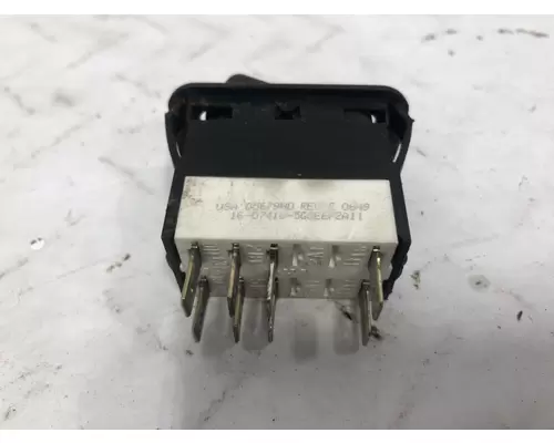Freightliner COLUMBIA 120 DashConsole Switch