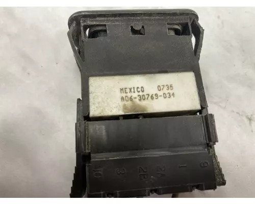 Freightliner COLUMBIA 120 DashConsole Switch