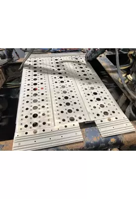 Freightliner COLUMBIA 120 Deckplate