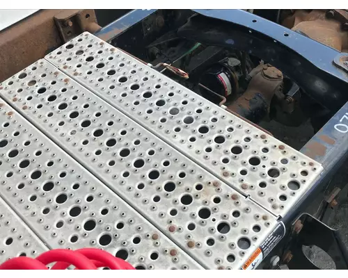 Freightliner COLUMBIA 120 Deckplate