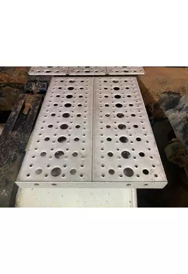 Freightliner COLUMBIA 120 Deckplate