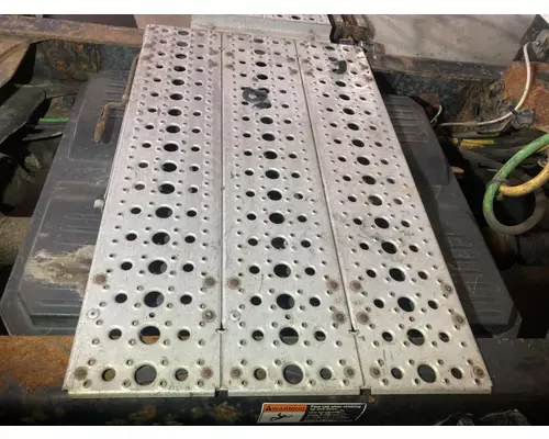 Freightliner COLUMBIA 120 Deckplate