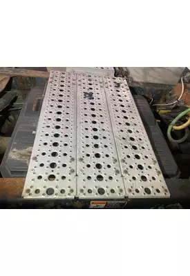 Freightliner COLUMBIA 120 Deckplate