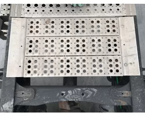 Freightliner COLUMBIA 120 Deckplate
