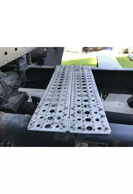 Freightliner COLUMBIA 120 Deckplate