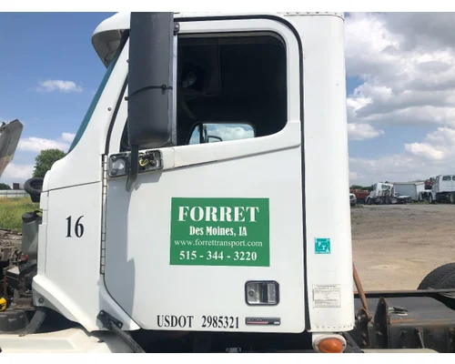 Freightliner COLUMBIA 120 Door Assembly, Front