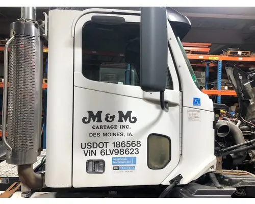 Freightliner COLUMBIA 120 Door Assembly, Front