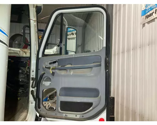 Freightliner COLUMBIA 120 Door Assembly, Front